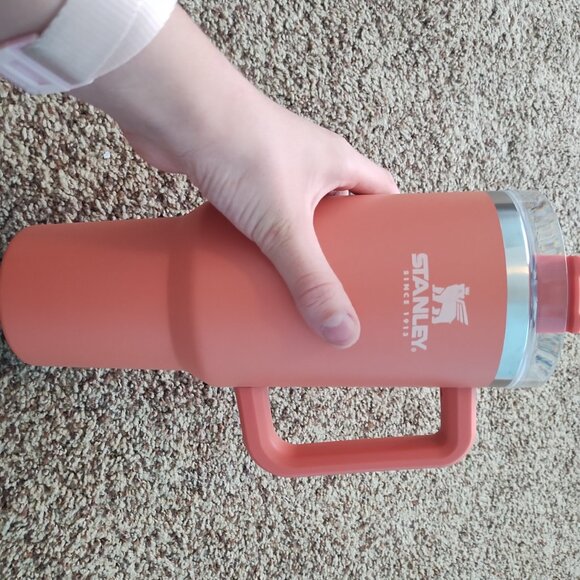 RARE GRAPEFRUIT COLOR STANLEY QUENCHER - Picture 4 of 4